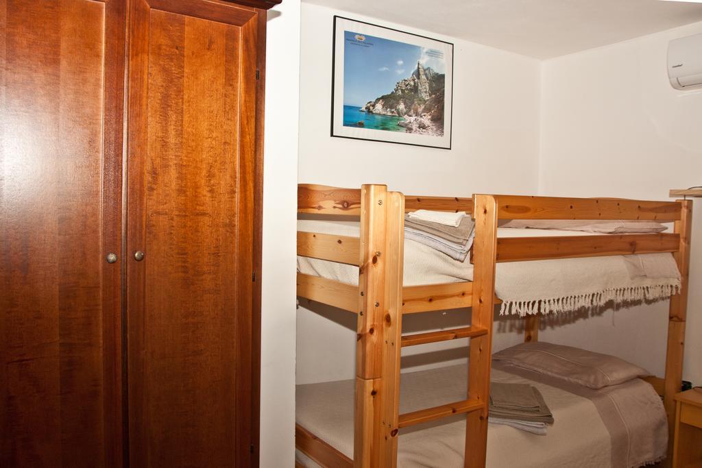 B&B Villa Tancau Santa Maria Navarrese Kamer foto