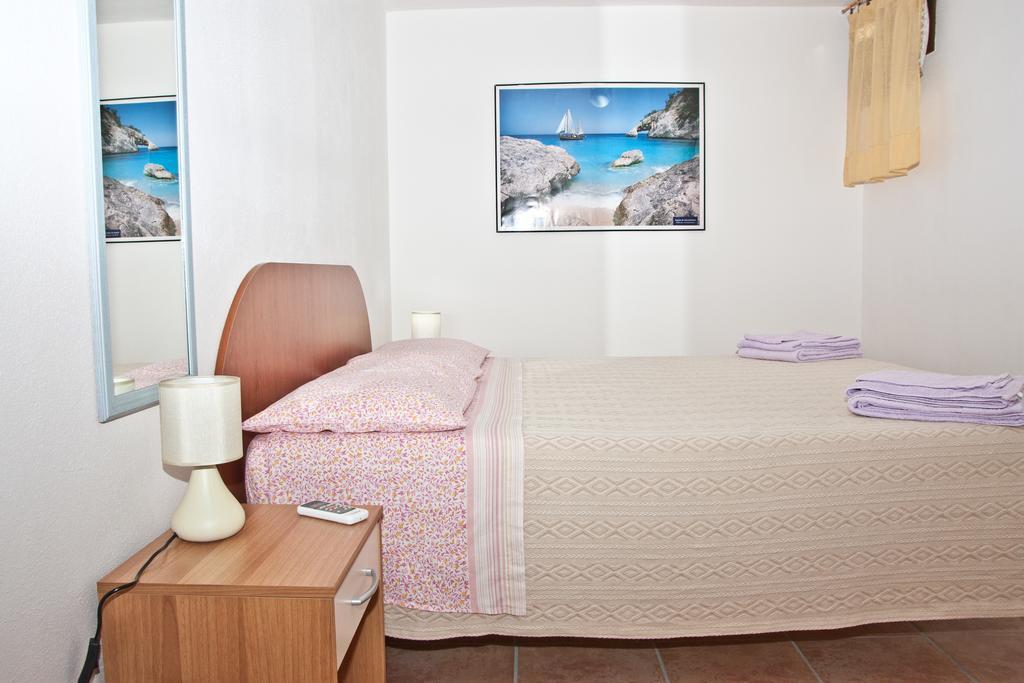 B&B Villa Tancau Santa Maria Navarrese Kamer foto