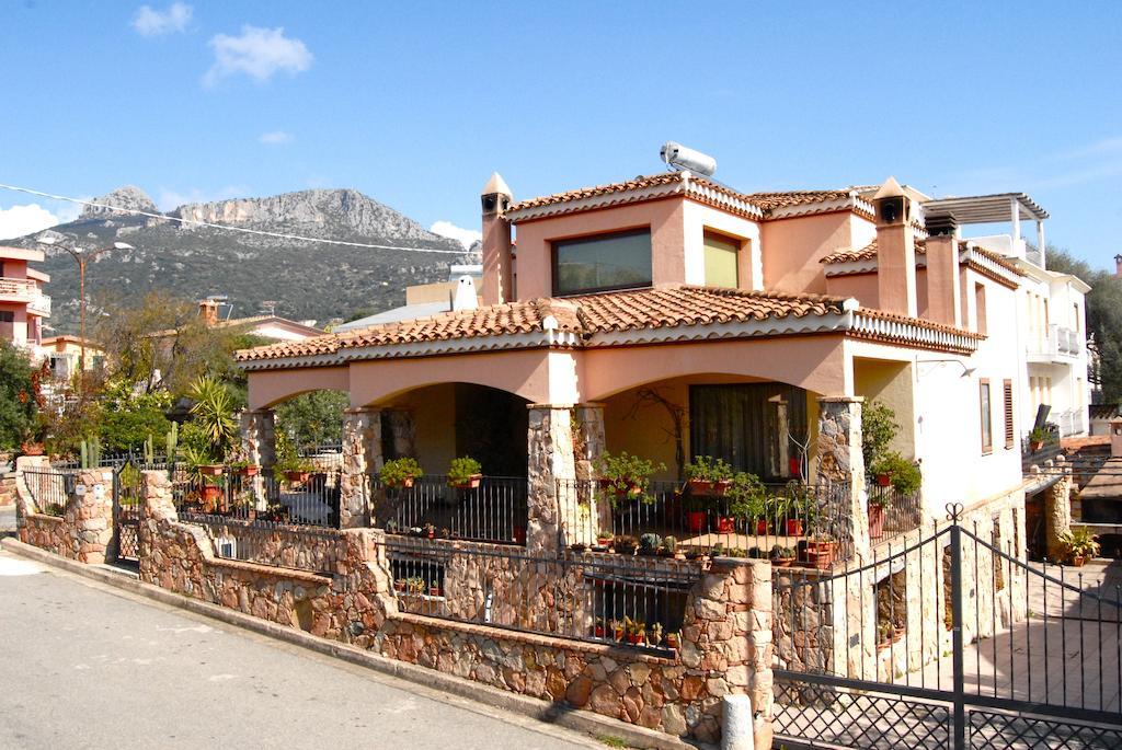B&B Villa Tancau Santa Maria Navarrese Buitenkant foto